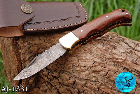 CUSTOM MADE POCKET KNIFE / HAND FORGED DAMASCUS STEEL FOLDING BLADE KNIFE / WOOD HANDLE 1331