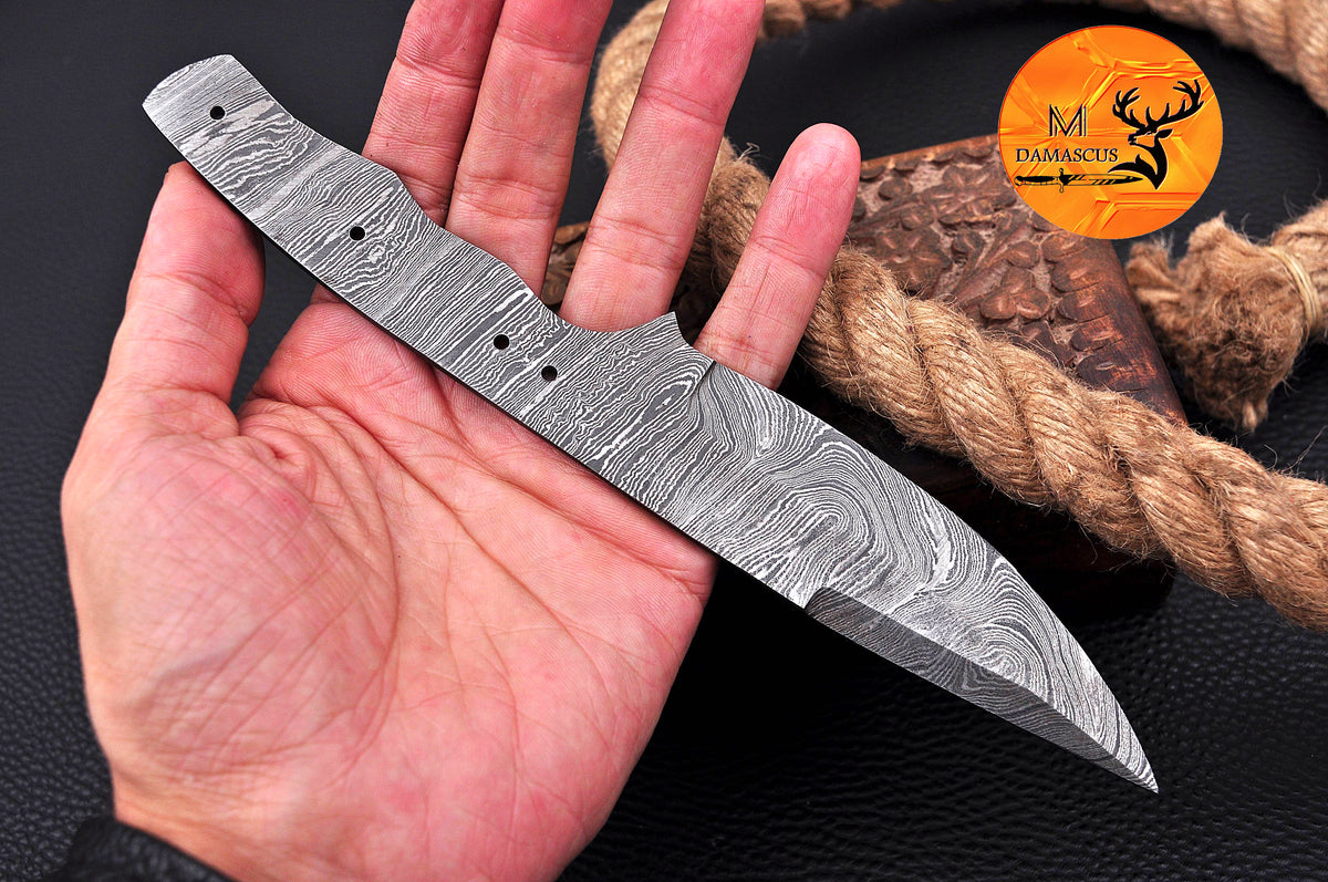 CUSTOM HANDMADE FORGED DAMASCUS STEEL BLANK BLADE SKINNING HUNTING KNIFE 1729
