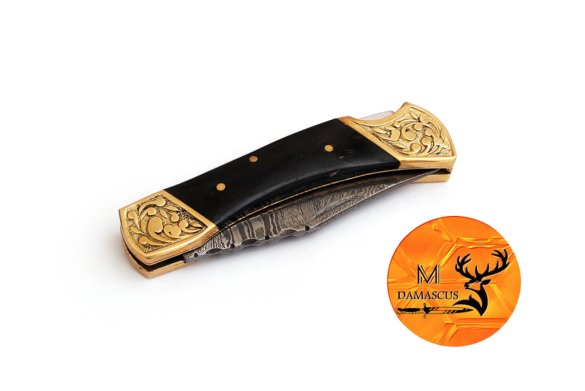 CUSTOM MADE POCKET KNIFE / HAND FORGED DAMASCUS STEEL FOLDING BLADE KNIFE / BULL HORN HANDLE 699