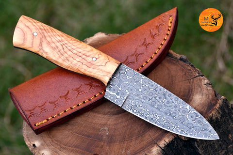 CUSTOM MADE SKINNING KNIFE HAND FORGED DAMASCUS STEEL HUNTING KNIFE WITH WOOD HANDLE