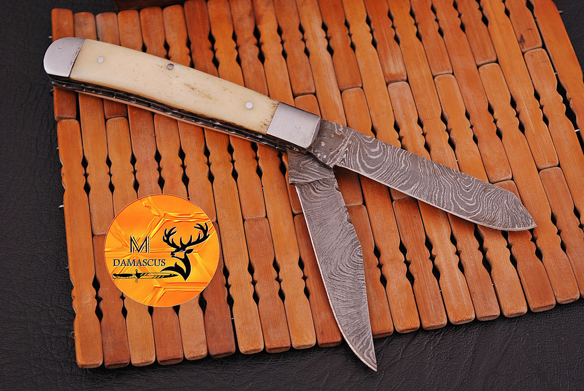 CUSTOM MADE TRAPPER KNIFE / HAND FORGED DAMASCUS STEEL FOLDING BLADE KNIFE / CAMEL BONE HANDLE 1009
