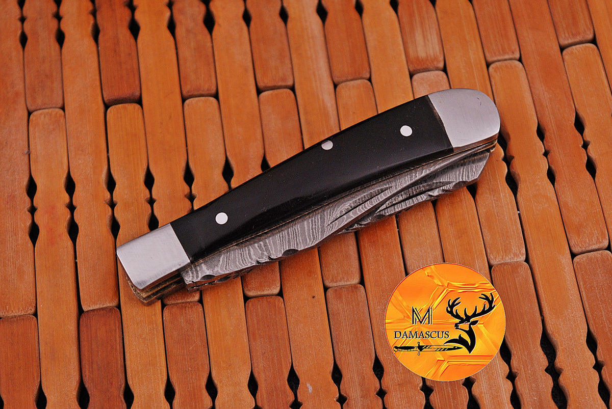 CUSTOM MADE TRAPPER KNIFE / HAND FORGED DAMASCUS STEEL FOLDING BLADE KNIFE / BULL HORN HANDLE 1010