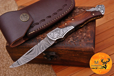 CUSTOM MADE POCKET KNIFE / HAND FORGED DAMASCUS STEEL FOLDING BLADE KNIFE / WOOD HANDLE 670