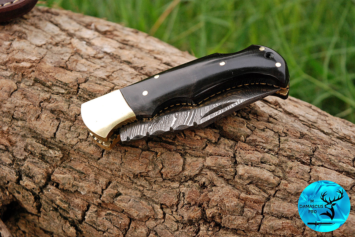 CUSTOM MADE POCKET KNIFE / HAND FORGED DAMASCUS STEEL FOLDING BLADE KNIFE / BULL HORN HANDLE 1325