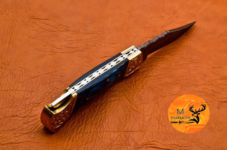 CUSTOM MADE POCKET KNIFE / HAND FORGED DAMASCUS STEEL FOLDING BLADE KNIFE / WOOD HANDLE 671