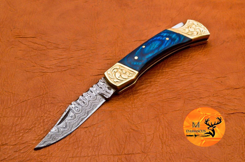 CUSTOM MADE POCKET KNIFE / HAND FORGED DAMASCUS STEEL FOLDING BLADE KNIFE / WOOD HANDLE 671